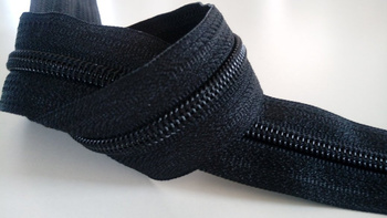 Taśma suwakowa czarna